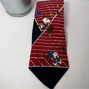 Peanuts Vintage Men’s Snoopy & Woodstock Football  Cartoon Silk Neck Tie Navy‎
